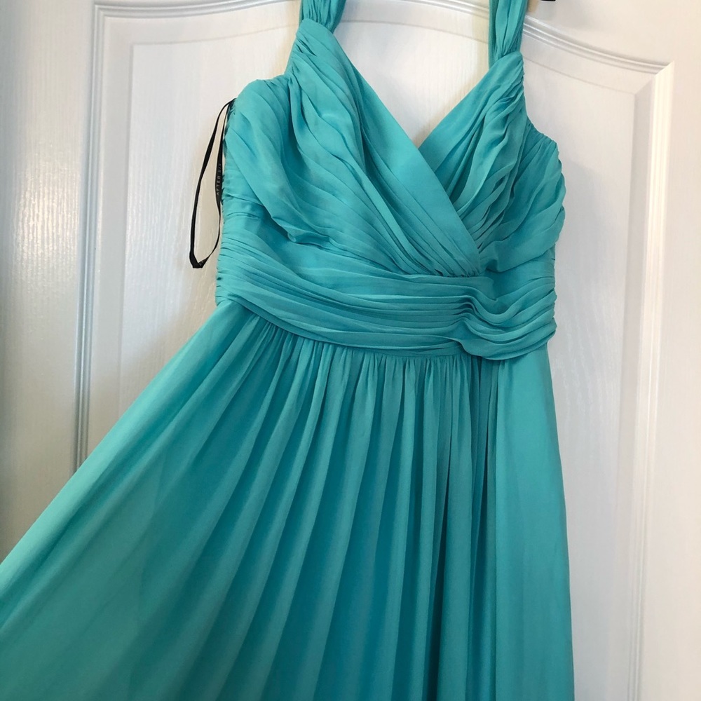 Dress - Picture 6 of 10